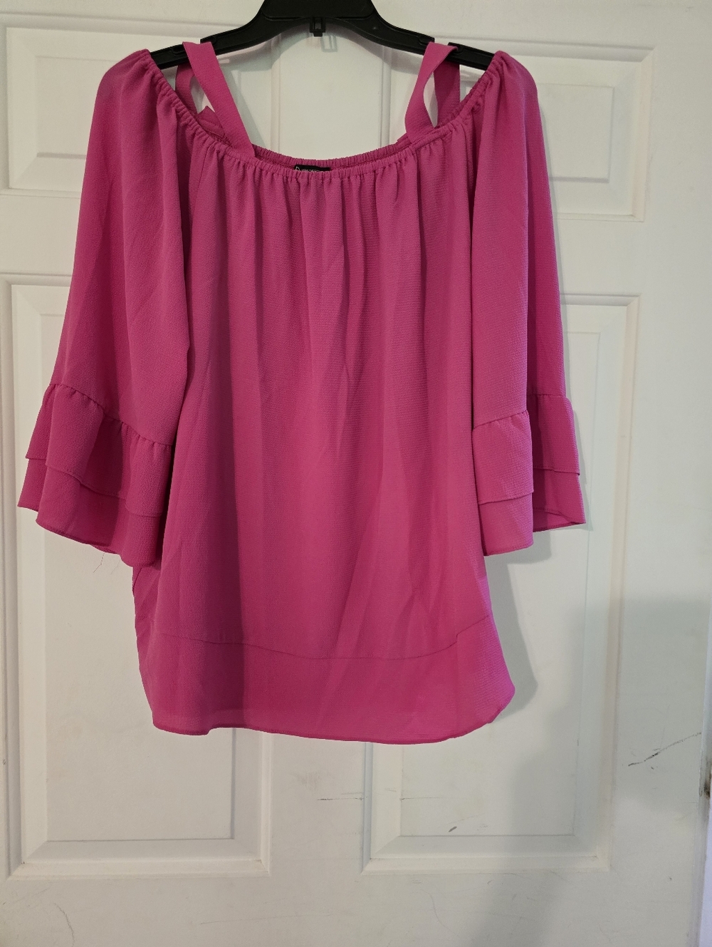 New Directions Off-Shoulder Pink Ruffle Sleeve Women's Top